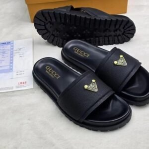 GUCCI leather pam slippers