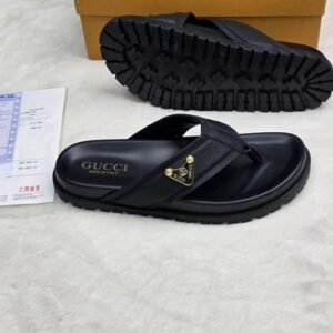 GUCCI leather pam slippers