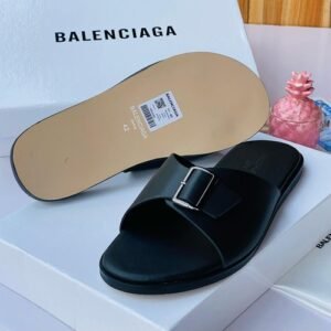 Balanciaga leather pam slipper