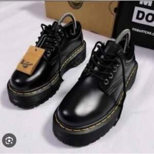 DrMartens men leather corporate black
