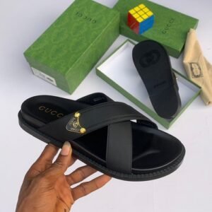 GUCCI leather pam slippers