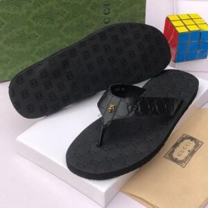 GUCCI leather pam slippers