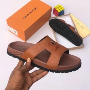 LOUIS VUITTON leather pam slippers