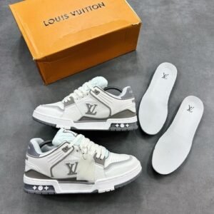 LOUIS VUITTON LUXURY SNEAKERS