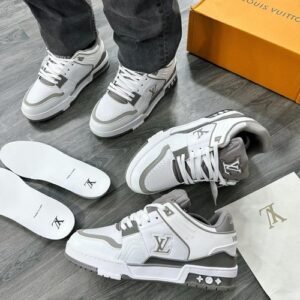 LOUIS VUITTON LUXURY SNEAKERS