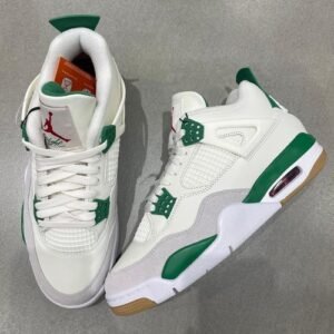 AIR JORDAN 4 RETRO GREEN AND WHITE SNEAKERS