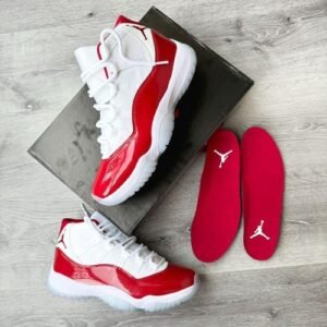 AIR JORDAN 11 RED/WHITE SNEAKERS