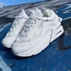 New Nike Furyosas Blanco sneakers