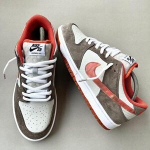 NIKE SB DUNK LOW PRO QS CRUSHED D.C SNEAKERS