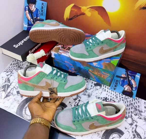 NIKE SB DUNK X OTOMO KATSUHIRO SNEAKERS