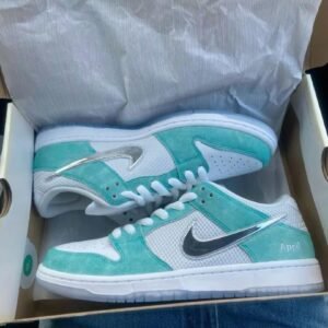 APRIL SKATEBOARDS X NIKE SB DUNK TURBO GREEN SNEAKERS