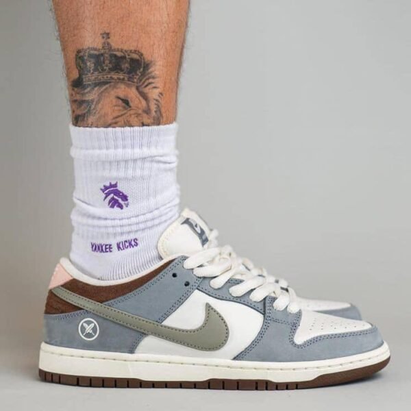NIKE SB YUTO SNEAKERS