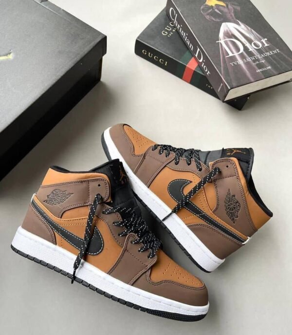 NIKE AIR JORDAN 1 MID CHOCO SNEAKERS