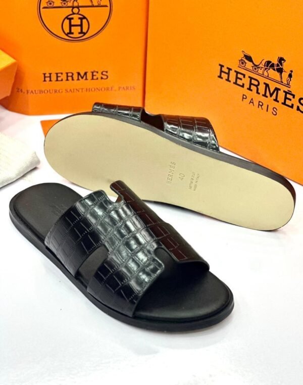 HERMES PARIS LEATHER PAM SLIPPERS