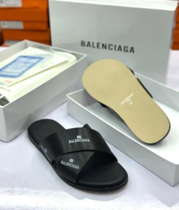 BALANCIAGA LEATHER PAM SLIPPERS
