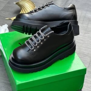 Bottega Venetta men corporate